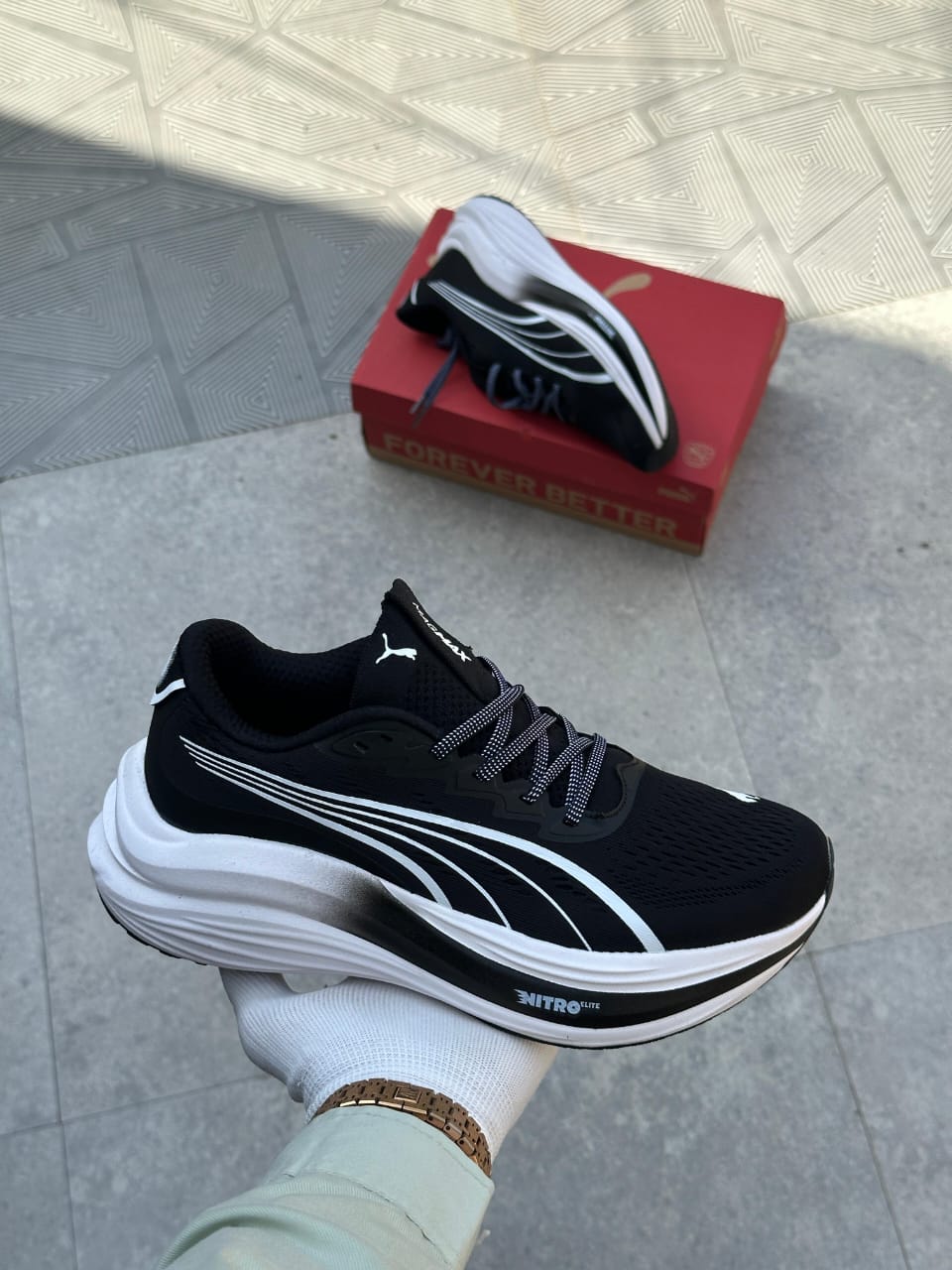White Black 