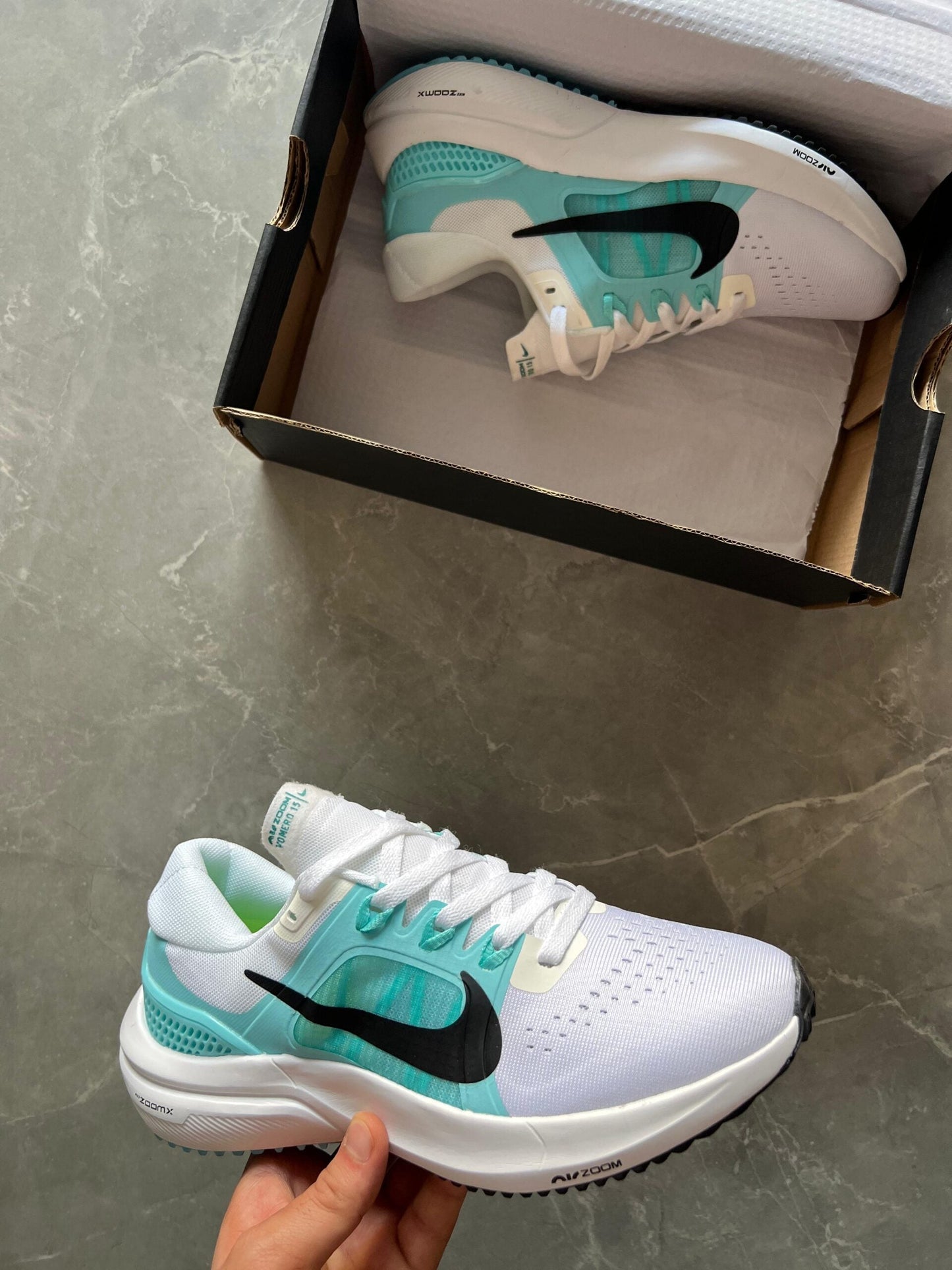 Sea green 